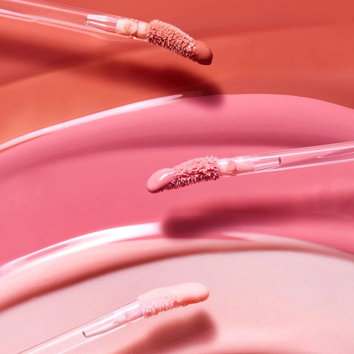 e.l.f. Lip Plumping Gloss, Hydrating, Nourishing, Invigorating, High-Shine, Plumps, Volumizes, Cools, Soothes, Sparkling Rosé, Shimmer, 0.09 Oz