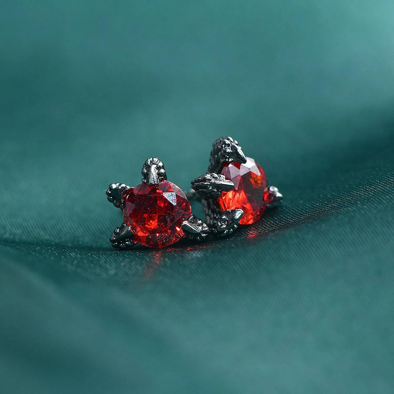 Hopply S925 Sterlings Silver Dragon Claw Stud Earrings,Hypoallergenic Cubic Zirconia Screw Back Mens Earrings Jewelry for Women