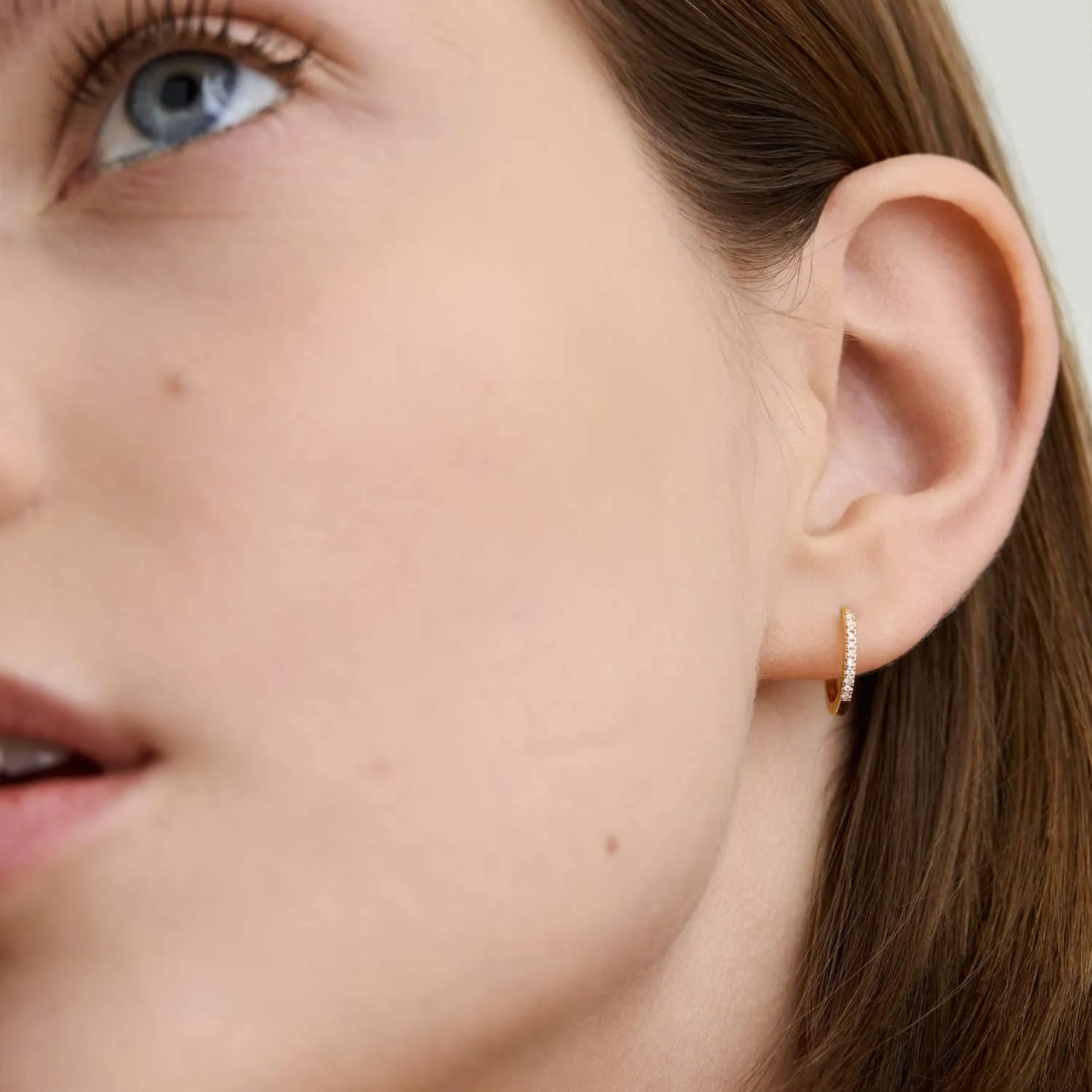 Kainier Mini Hoop Earrings 18K Gold Plated Cubic Zirconia Ear Cuff Earrings Huggie Hoop Cartilage Earring Hypoallergenic Jewelry for Women and Girls Rose/Gold