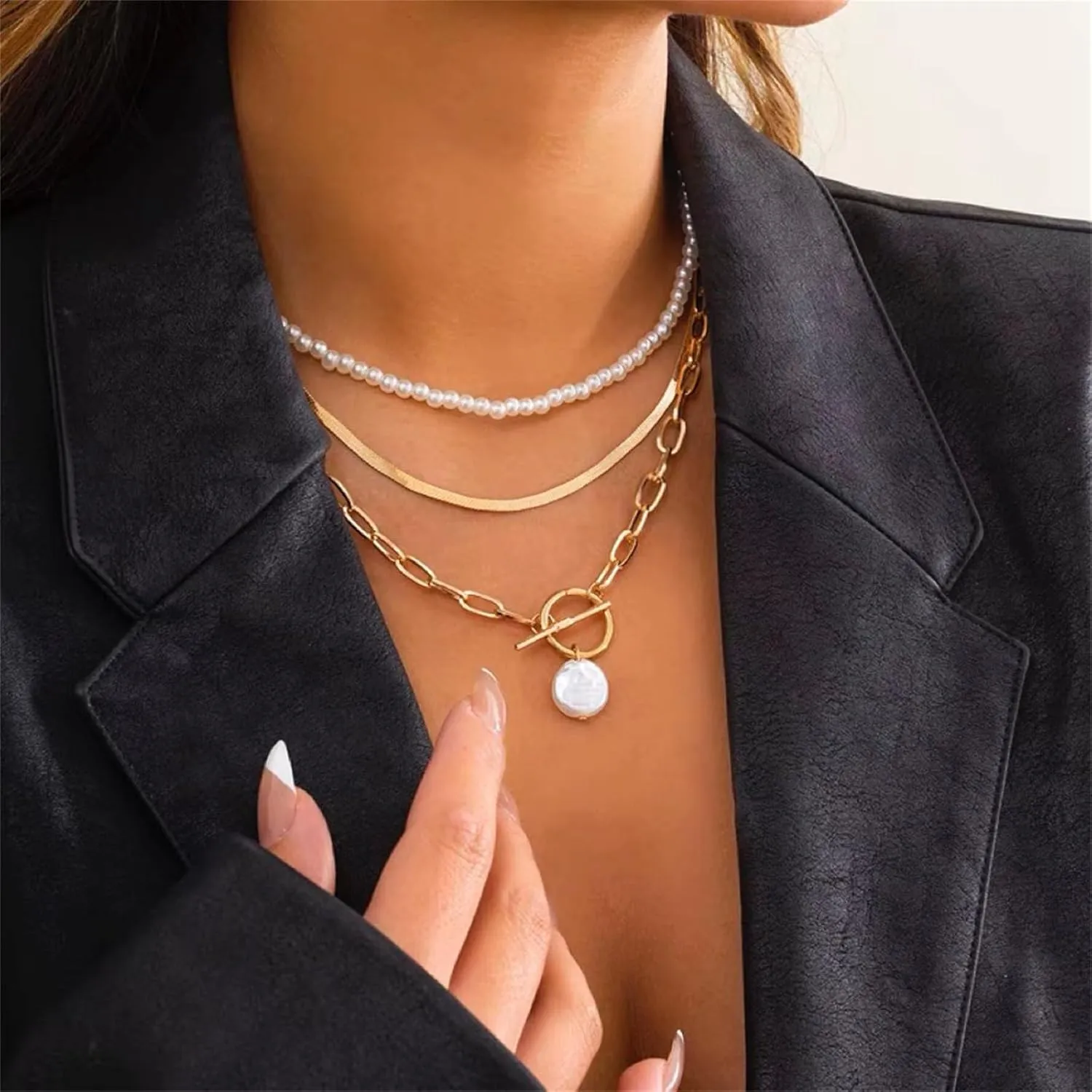 Layered Necklace for Women Pearl Necklace Gold Herringbone Necklace Hip-hop Collarbone Chain Necklace Jewelry Gift