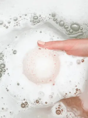 Pomelo Grove Bath Bomb