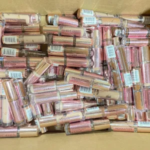 Revolution Conceal & Define full Coverage Conceal & Contour (72 Pcs Box )