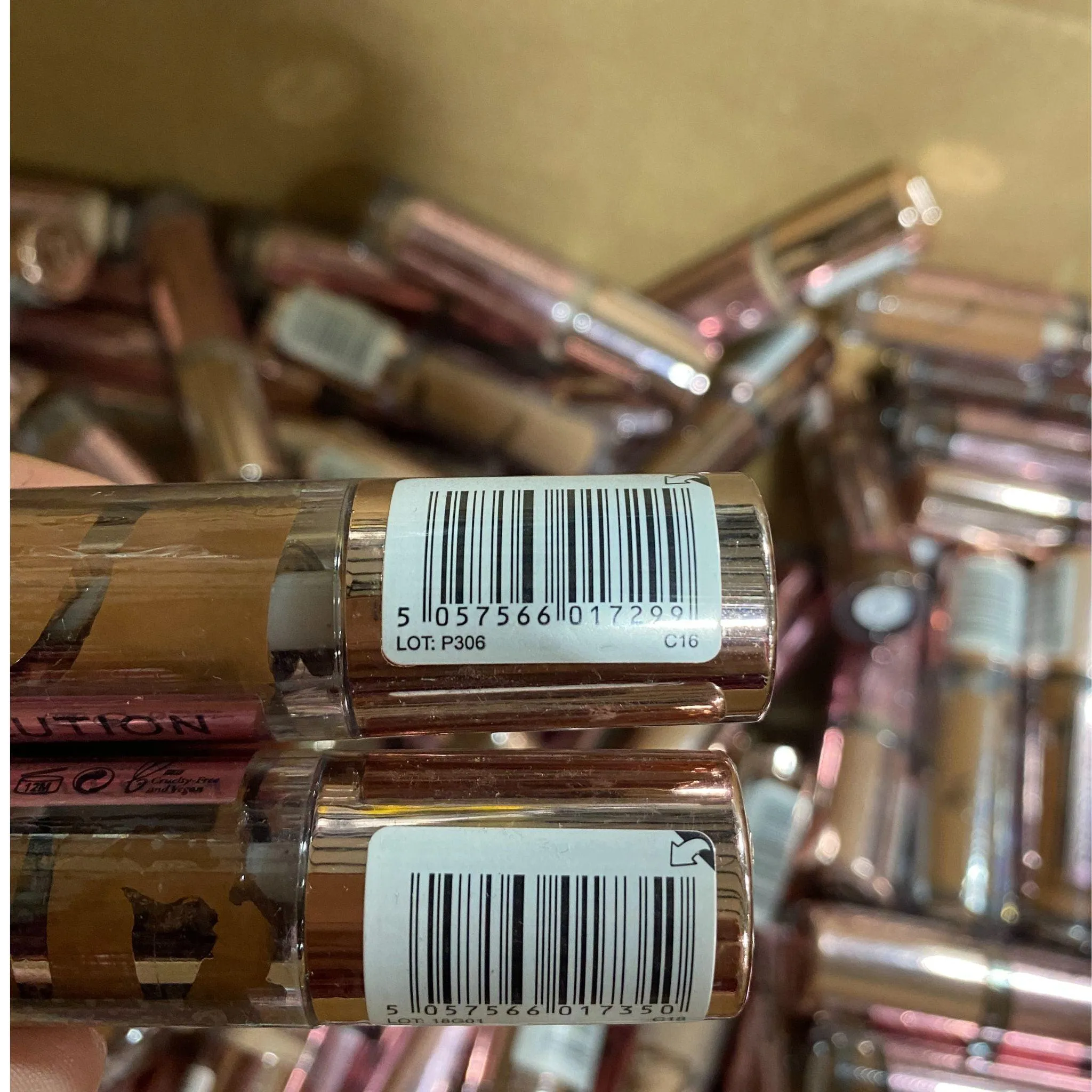Revolution Conceal & Define full Coverage Conceal & Contour (72 Pcs Box )