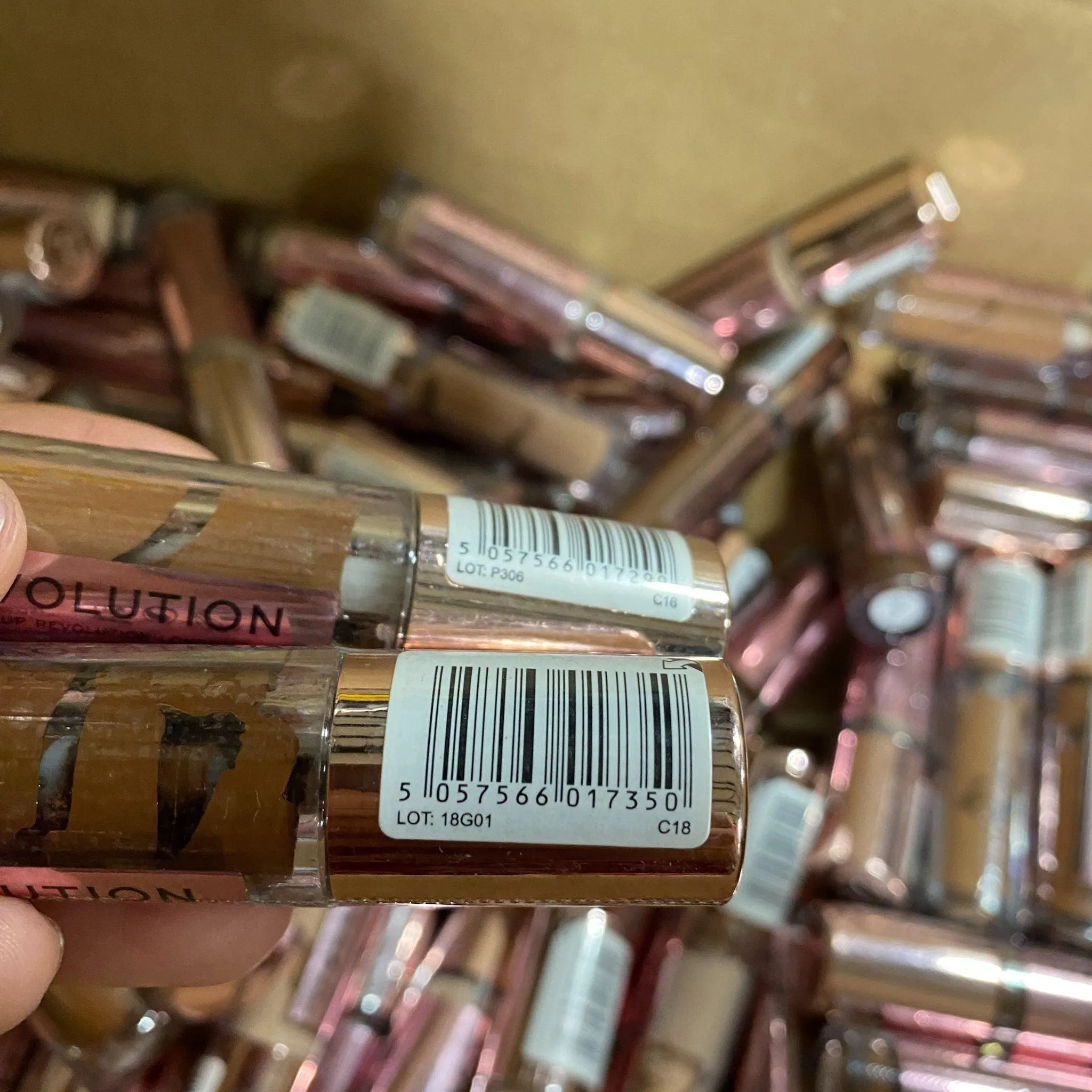 Revolution Conceal & Define full Coverage Conceal & Contour (72 Pcs Box )
