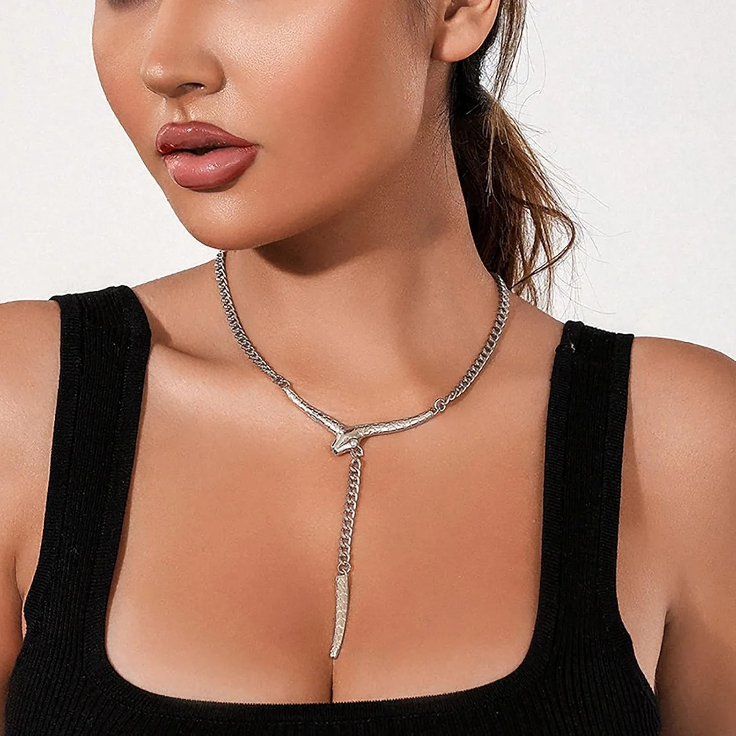 Snake Pendant Necklace Chunky Chain Y Necklace Gothic Snake Necklace Punk Snake Drop Necklace Chain Jewelry for Women and Girls(Gold)