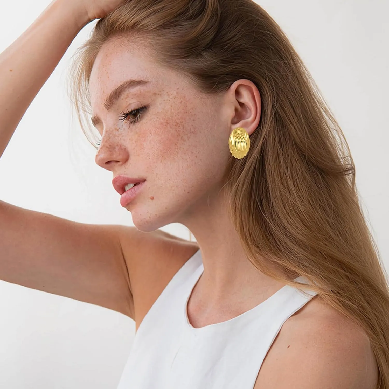 Women's Gold Earrings Chunky Love Knot Flower Statement Earrings for Women Minimalist Stud Earrings Fashion Jewelry